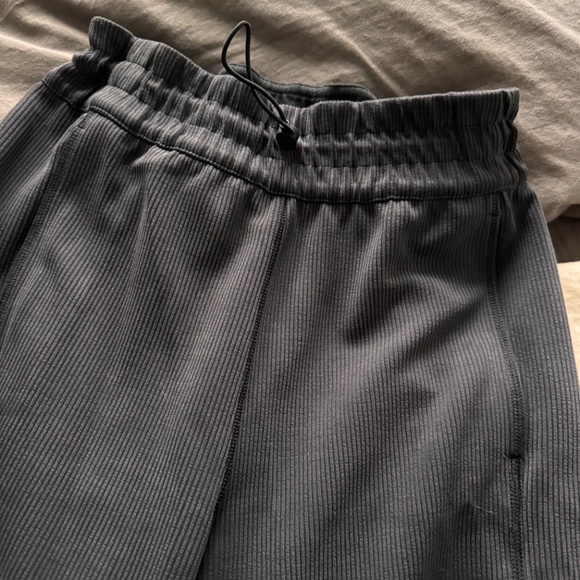 lululemon softstream wide capris - Picture 2 of 2